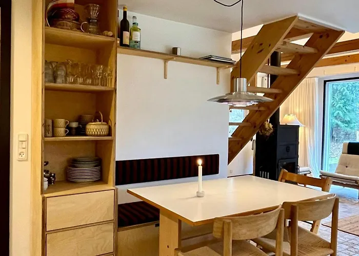 Be Surrounded By Trees In A Thatched Сasa de vacaciones